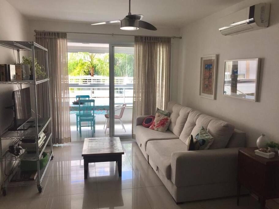 Essence Life Pe Na Areia